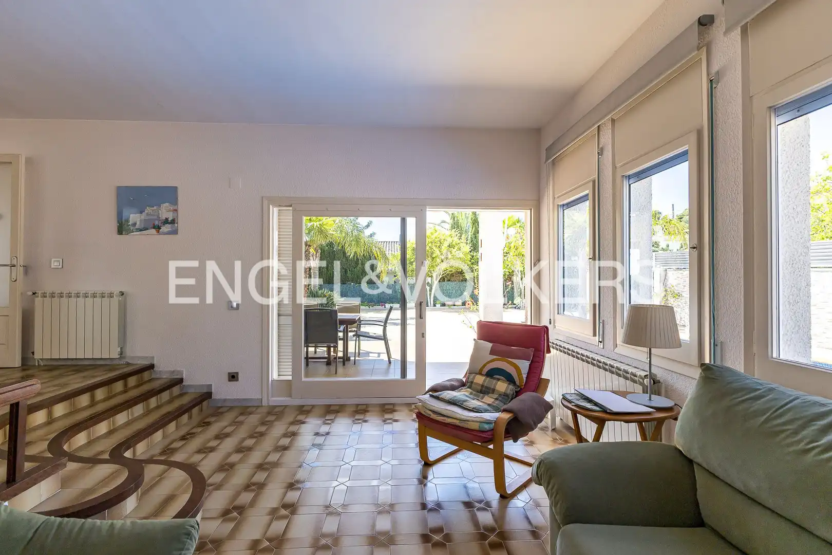 Living room of Houses for sale in Roda de Berà  with Air Conditioner, Heating and Private garden