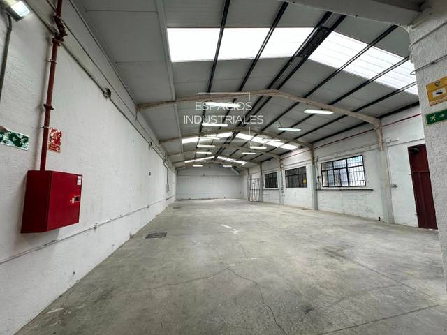 Nave industrial en Alquiler en Oviedo en Zona Industrial