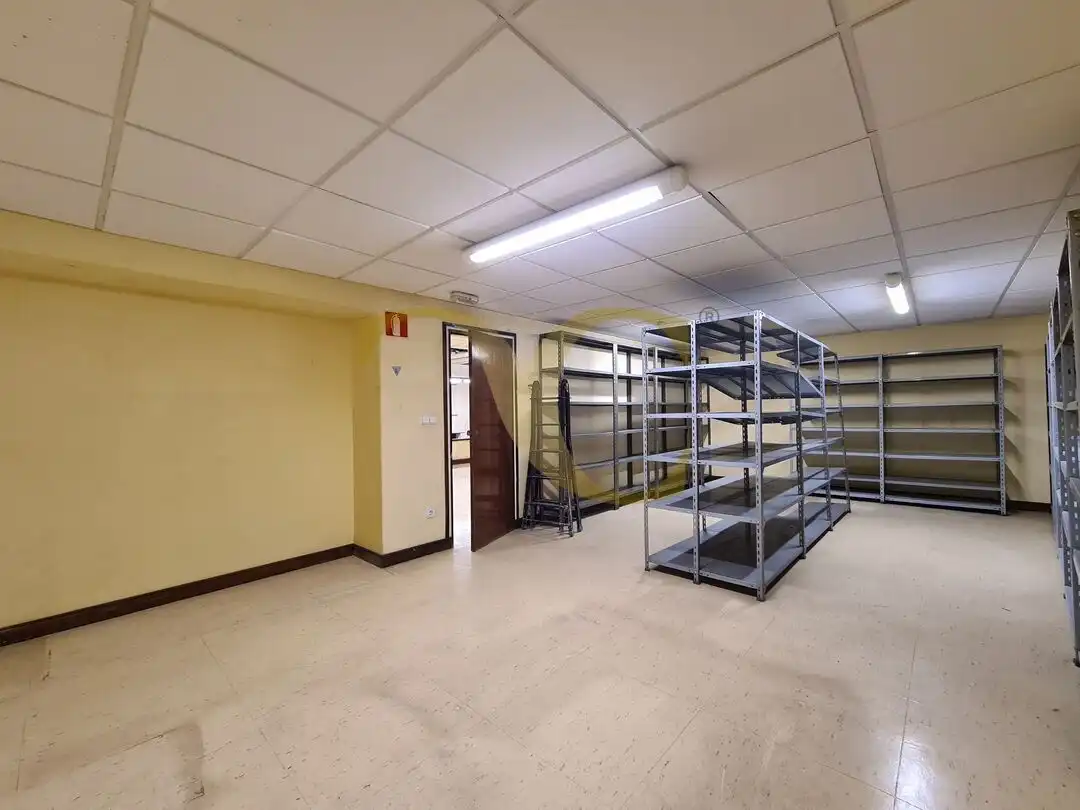 Commercial properties for rent in Gijón   with Air Conditioner