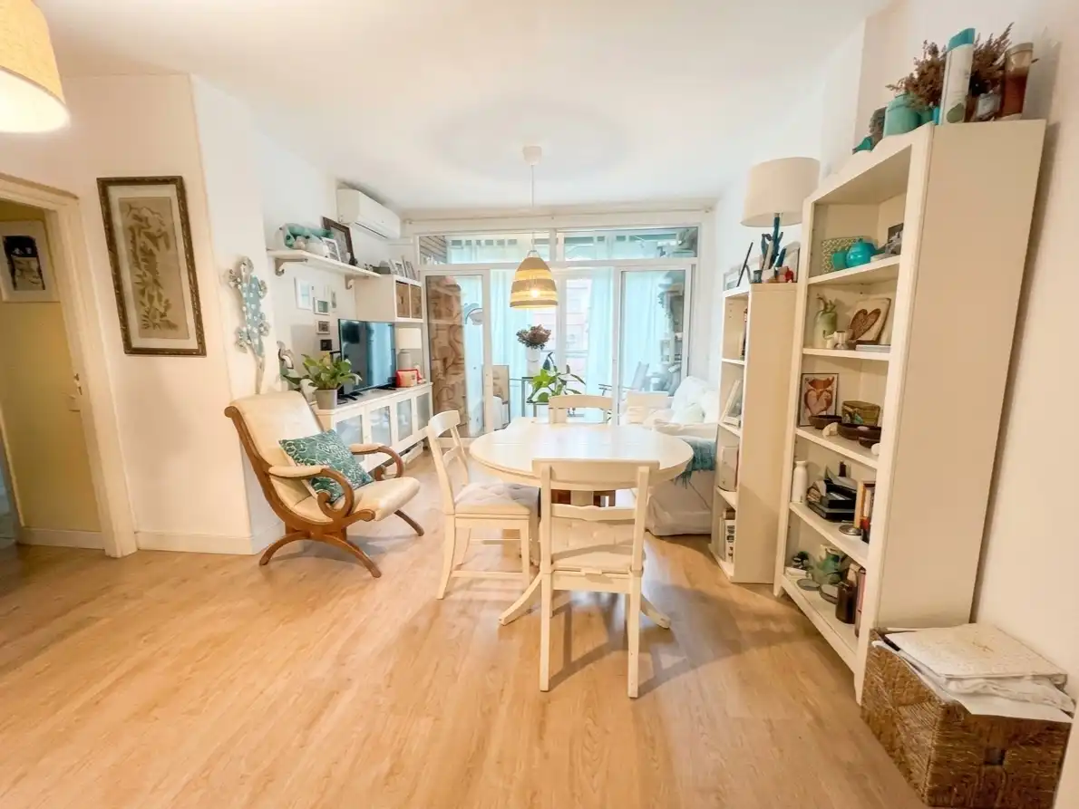 Living room of Flat for sale in  Madrid Capital  with Air Conditioner and Terrace