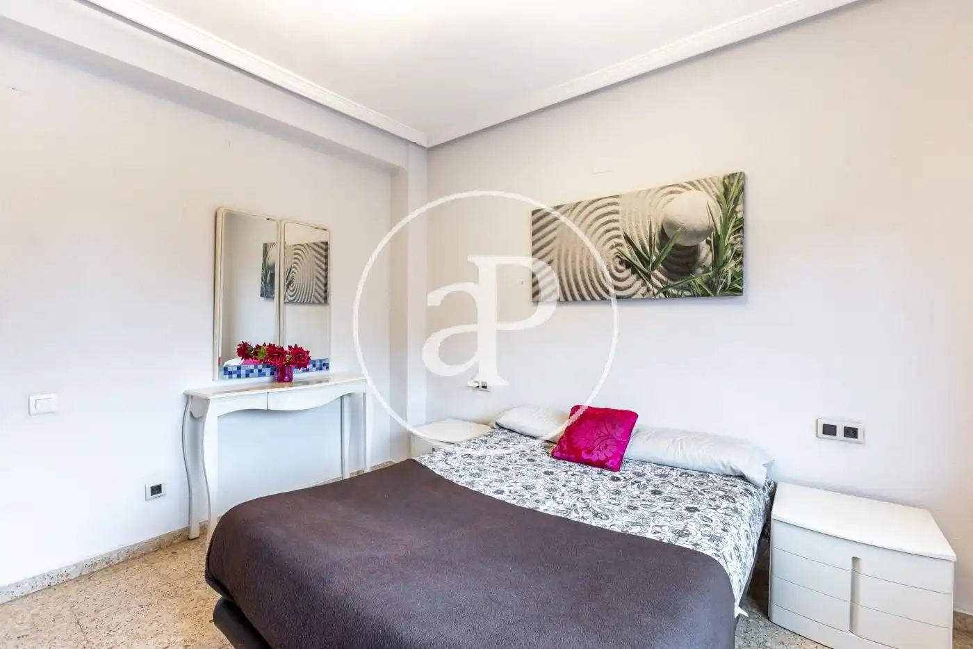 Schlafzimmer von Wohnung zur Miete in Valencia mit Klimaanlage, Heizung und Möbliert