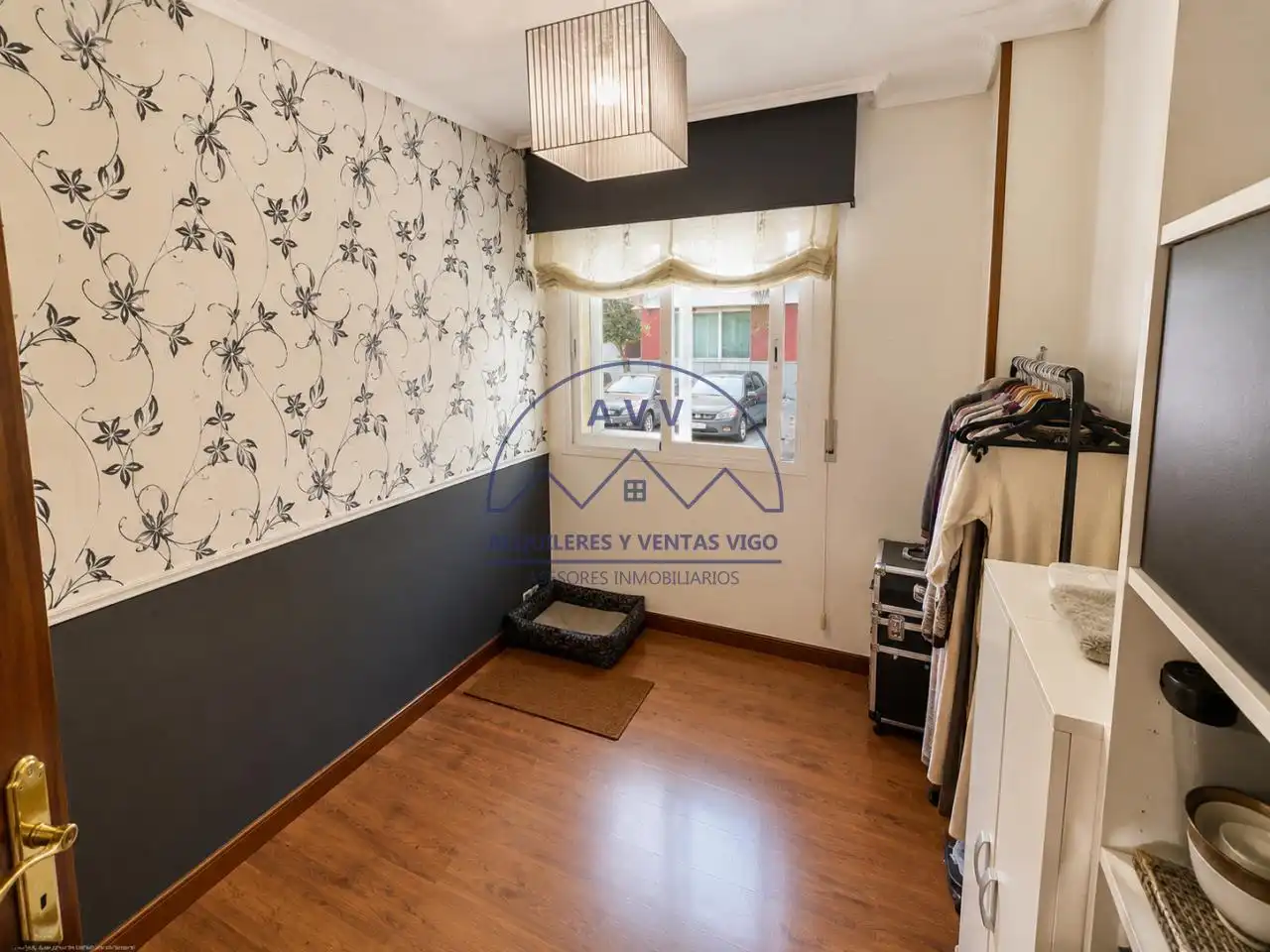 Piso en venta en Vigo  con Trastero y Amueblado
