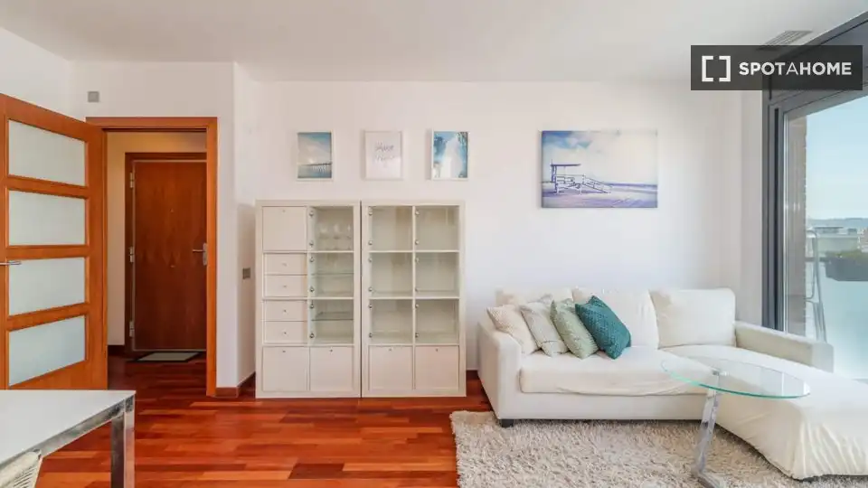 Sala de estar de Piso de alquiler en Barcelona con Aire acondicionado, Calefacción y Amueblado