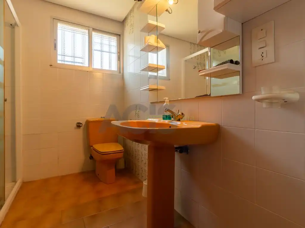 Baño de Casa o chalet en venta en Alginet con Jardín privado, Terraza y Piscina