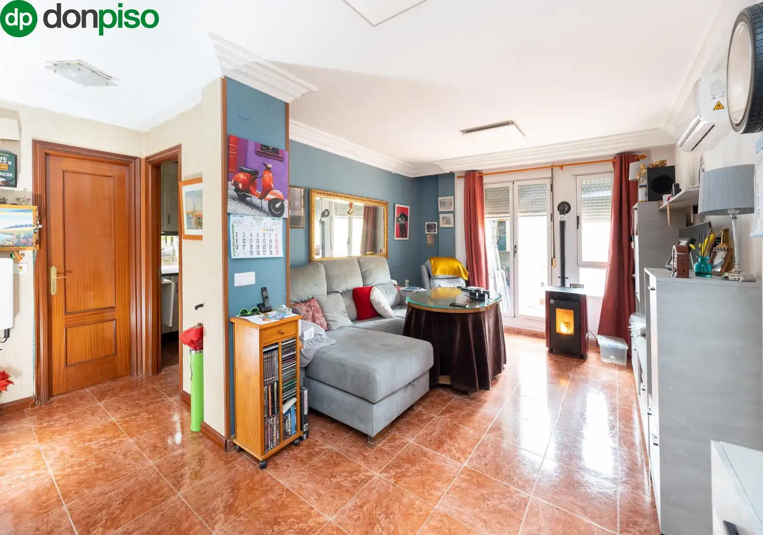 Sala de estar de Casa adosada en venta en Cenes de la Vega con Calefacción y Terraza