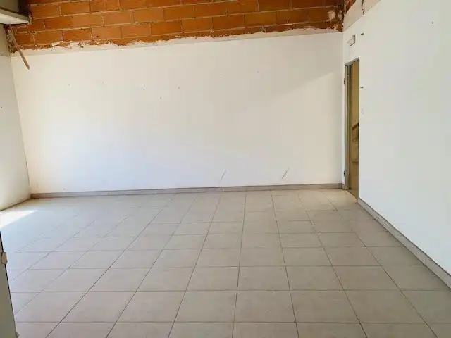 Nau industrial en venda en Santa Oliva