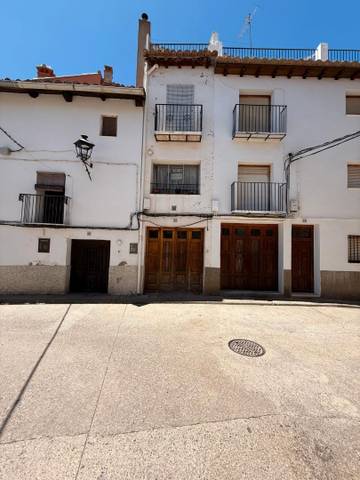 Casa adosada en Venta en Mora de Rubielos