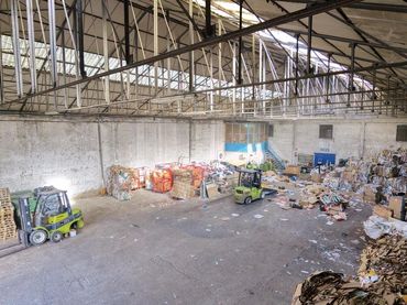 Industrial building for sale in Calle CAPELAMENDI