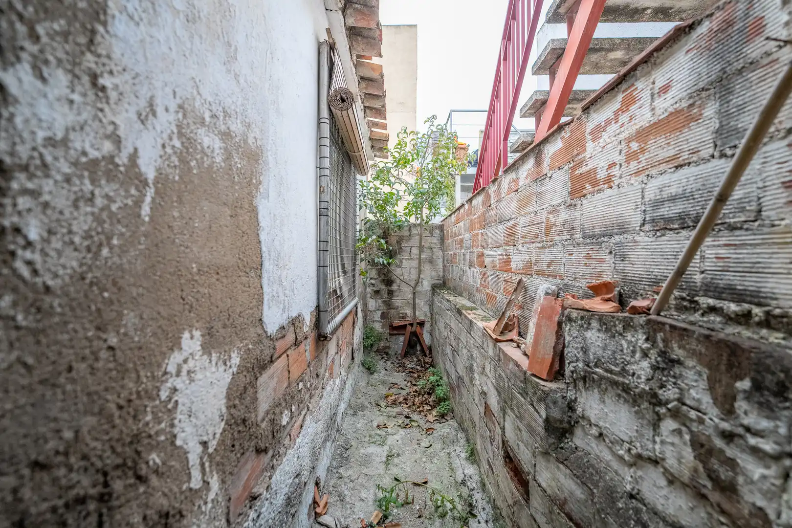 Vista exterior de Casa adosada en venda en Reus amb Jardí privat i Terrassa