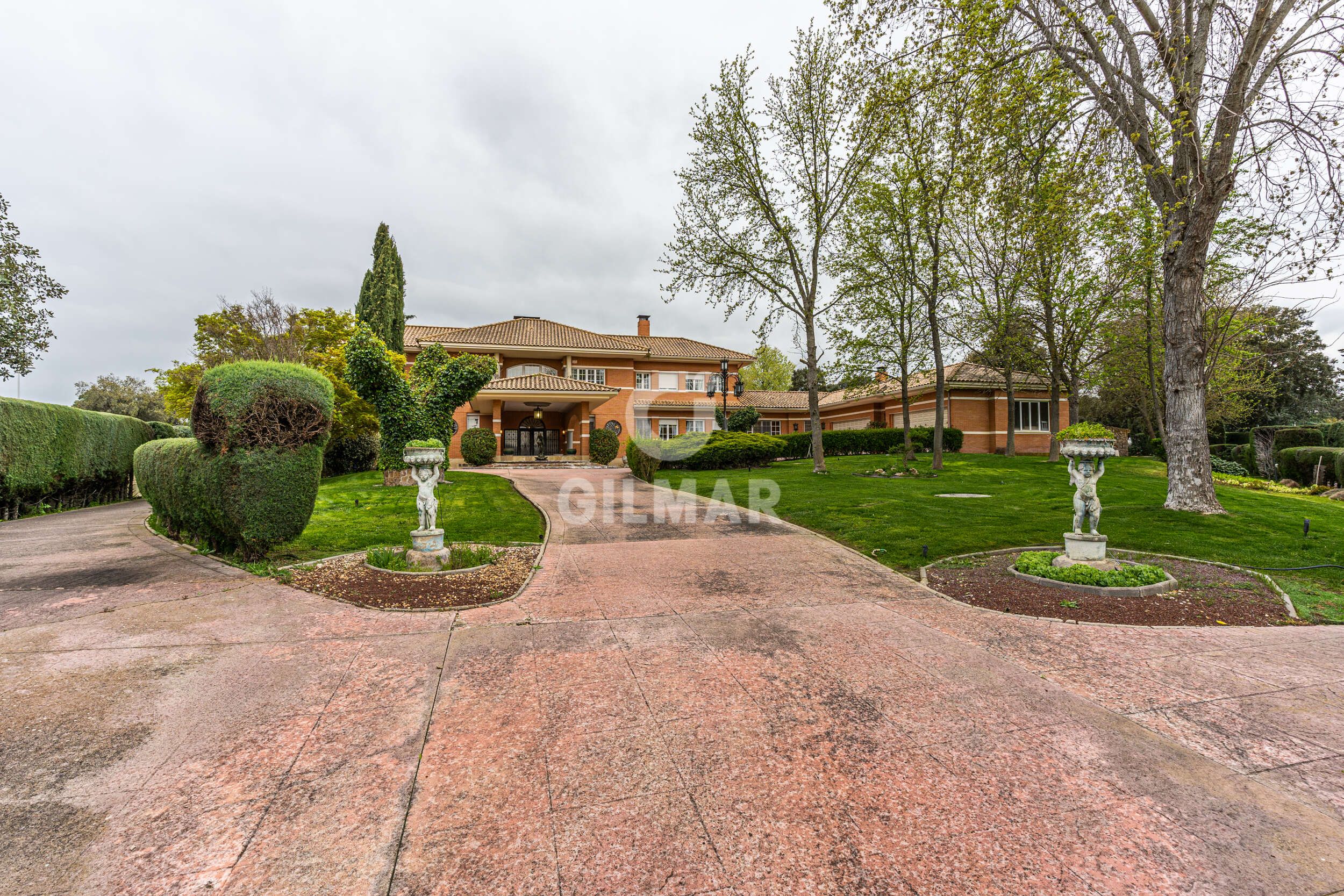 Exterior view of House or chalet for sale in Villanueva de la Cañada  with Heating, Private garden and Swimming Pool