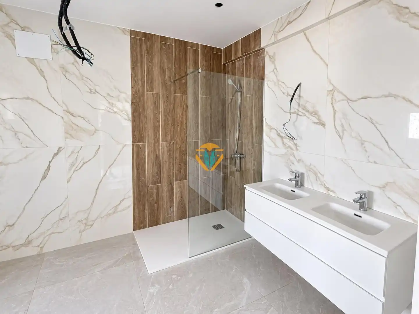 Chalet con piscina en venta en Urbanizaciones, imagen 16