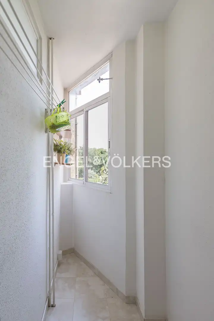 Balcony of Flat for sale in Madrid  with Air Conditioner and Heating