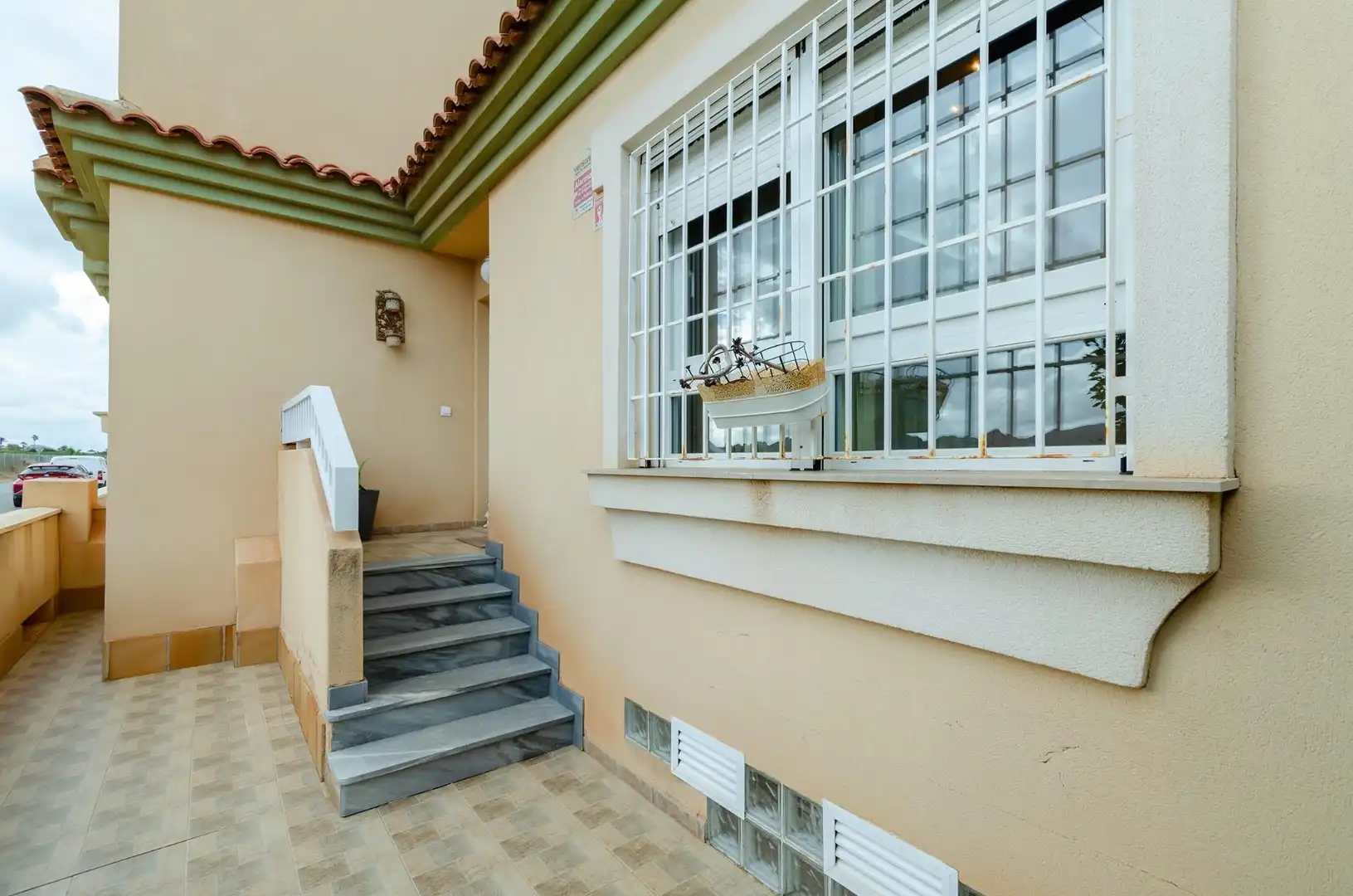 Houses for sale in Cartagena  with Air Conditioner, Terrace and Storage room