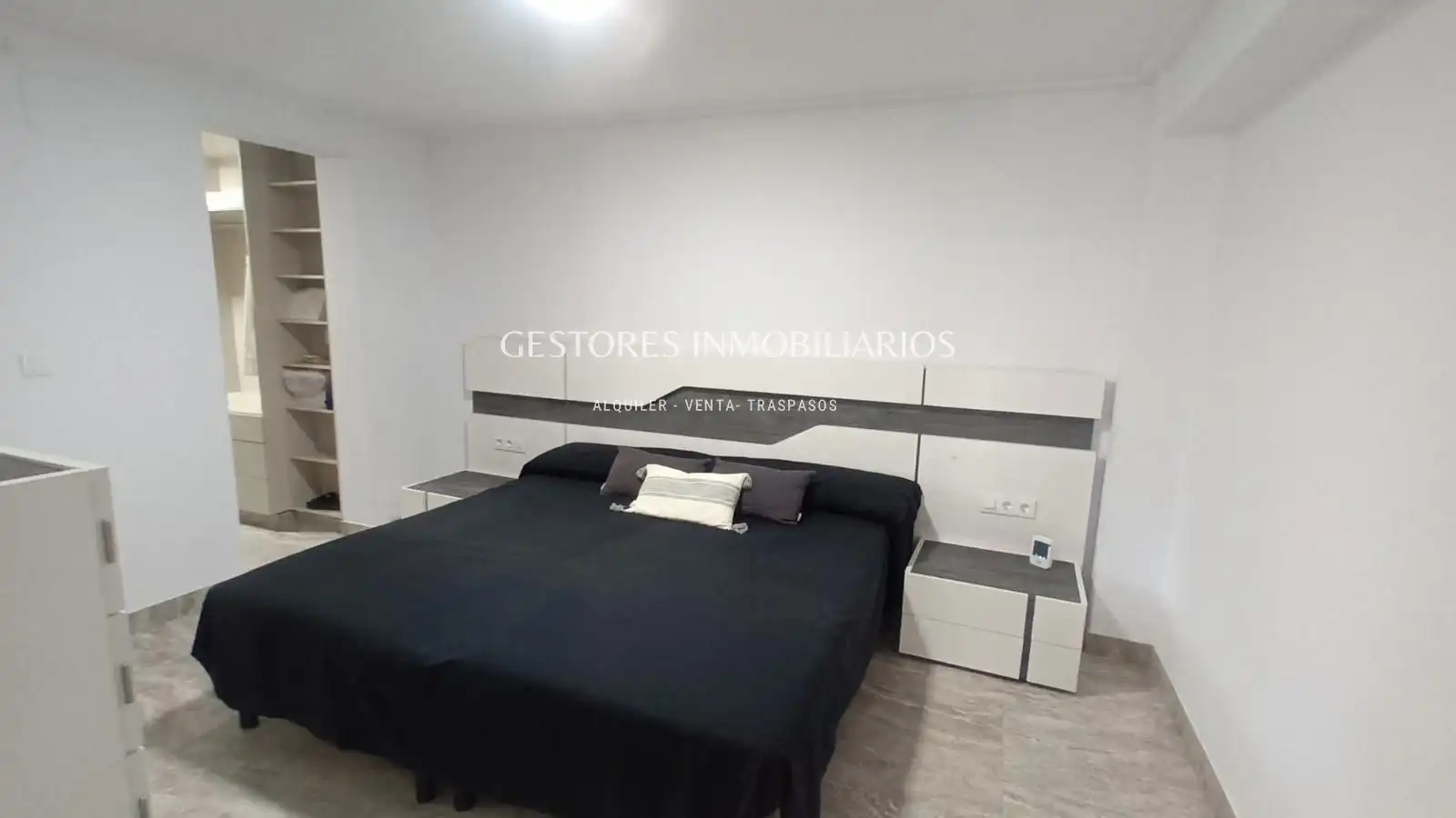 Dormitori de Casa o xalet en venda en Gaianes, Alicante