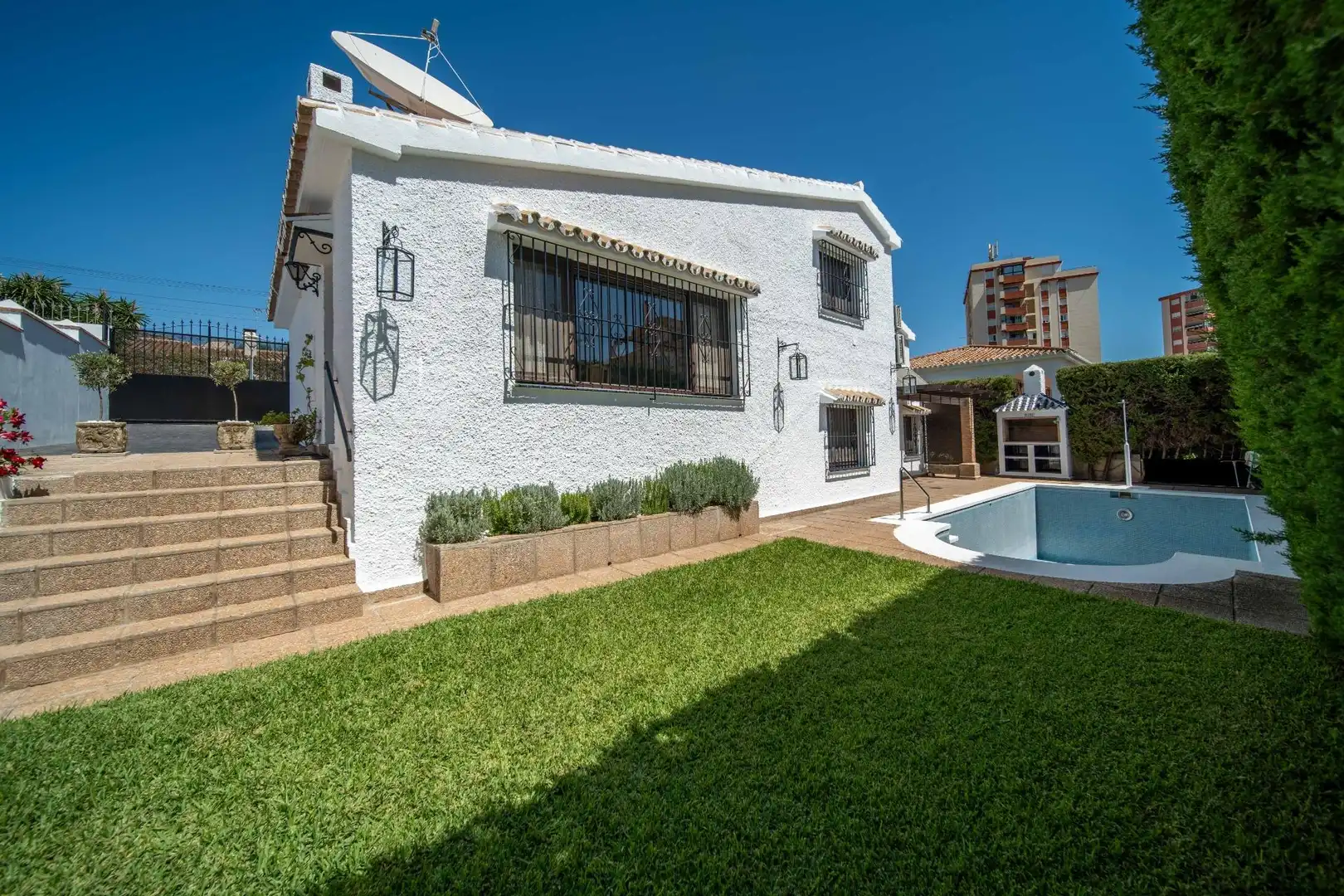 Villa con piscina in vendita a Castillo Sohail - Myramar, imagen 2