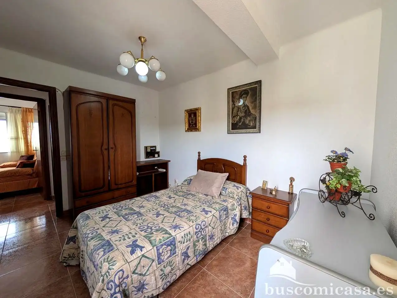 Habitación de Piso en venta en Linares con Amueblado y Balcón