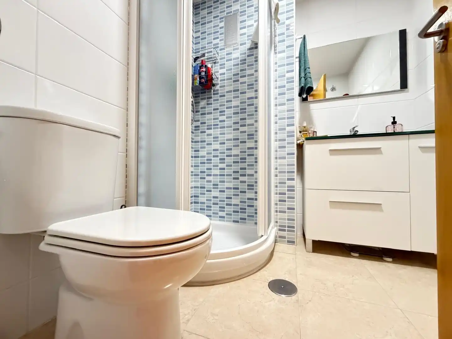 Baño de Piso en venta en Monforte del Cid con Aire acondicionado, Parquet y Terraza
