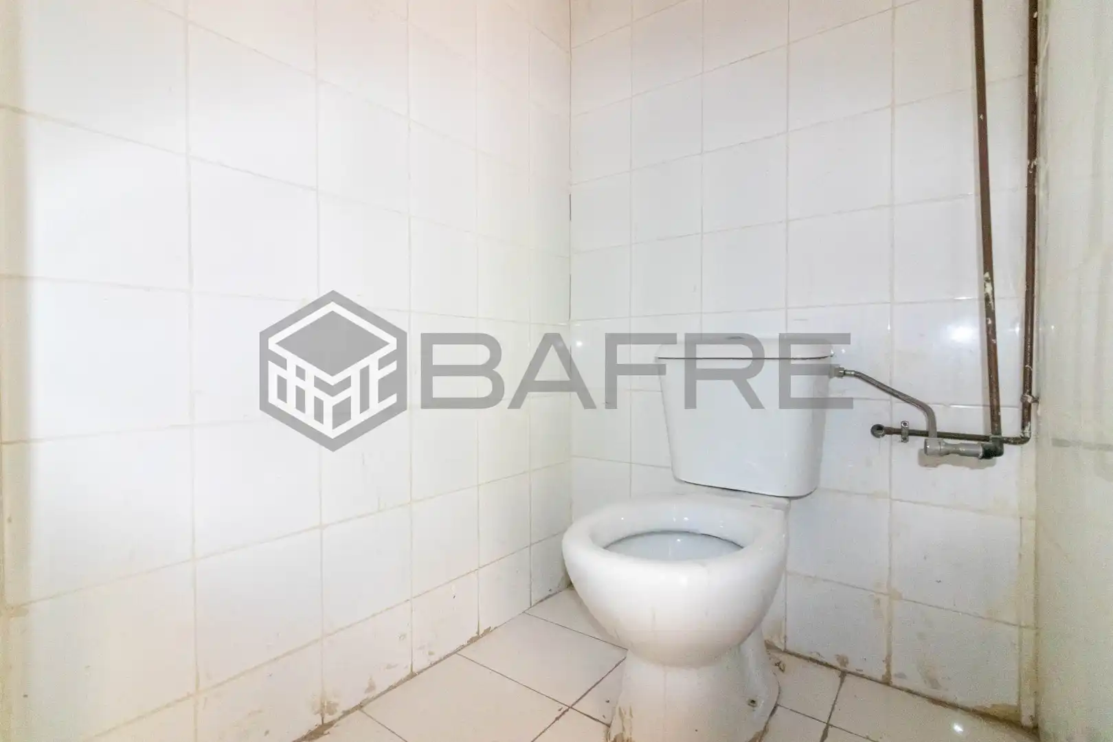 Baño de Local en venta en Madrid