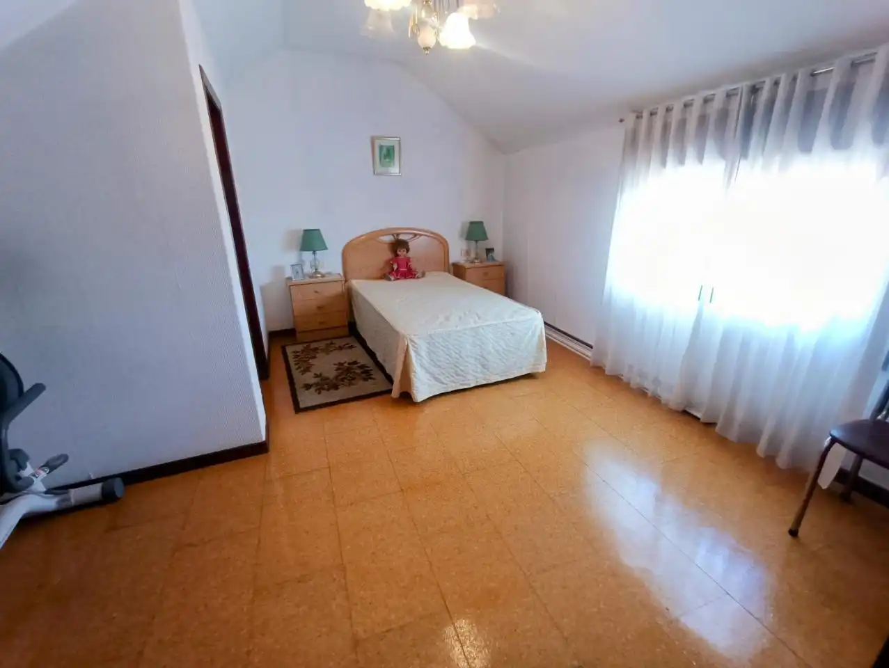 Habitación de Casa o chalet en venta en Vigo  con Calefacción y Amueblado