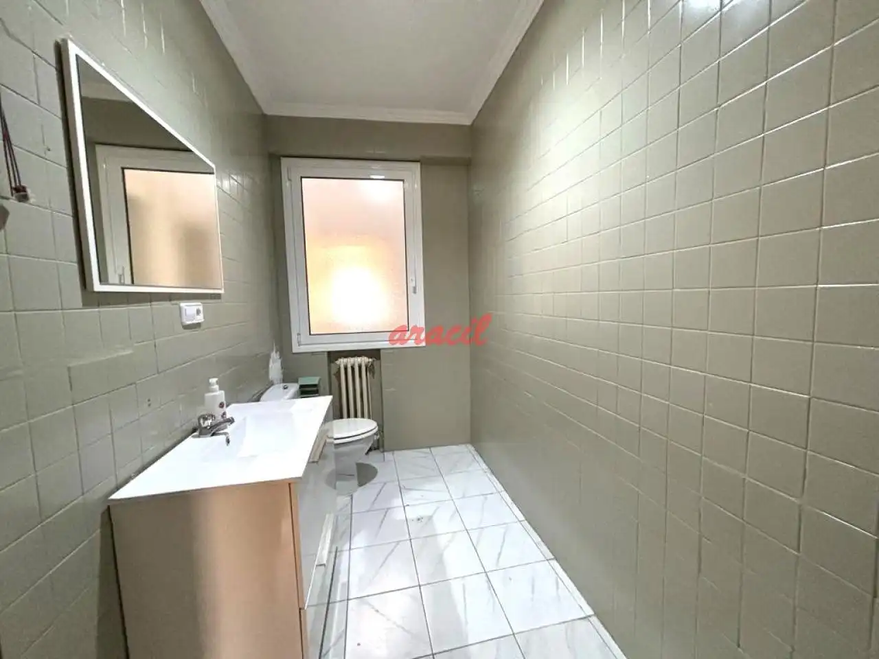 Baño de Piso de alquiler en Ourense Capital  con Aire acondicionado, Calefacción y Terraza