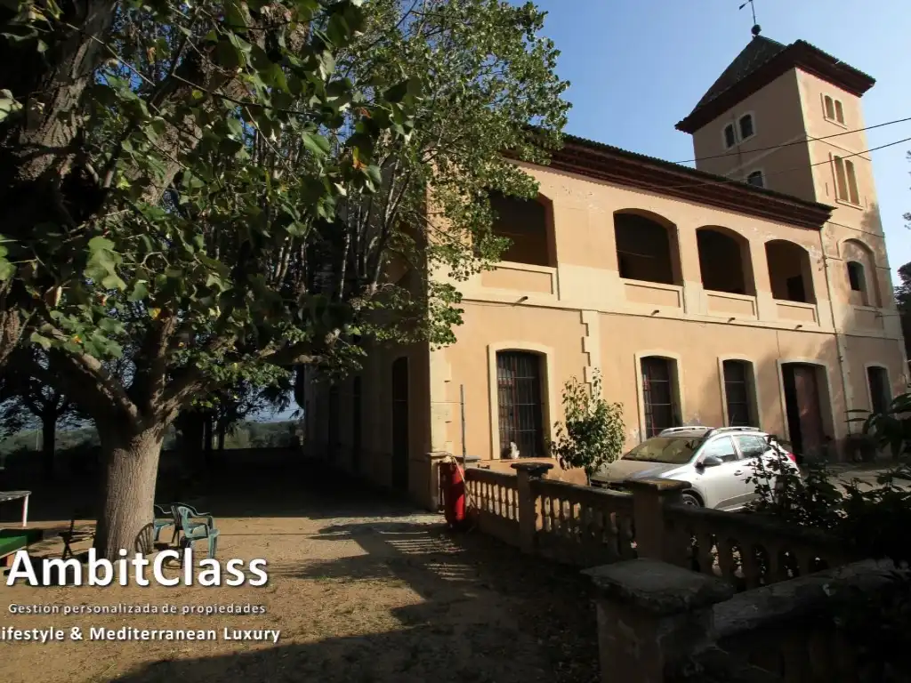 Vista exterior de Casa o chalet en venta en Llinars del Vallès con Jardín privado y Terraza