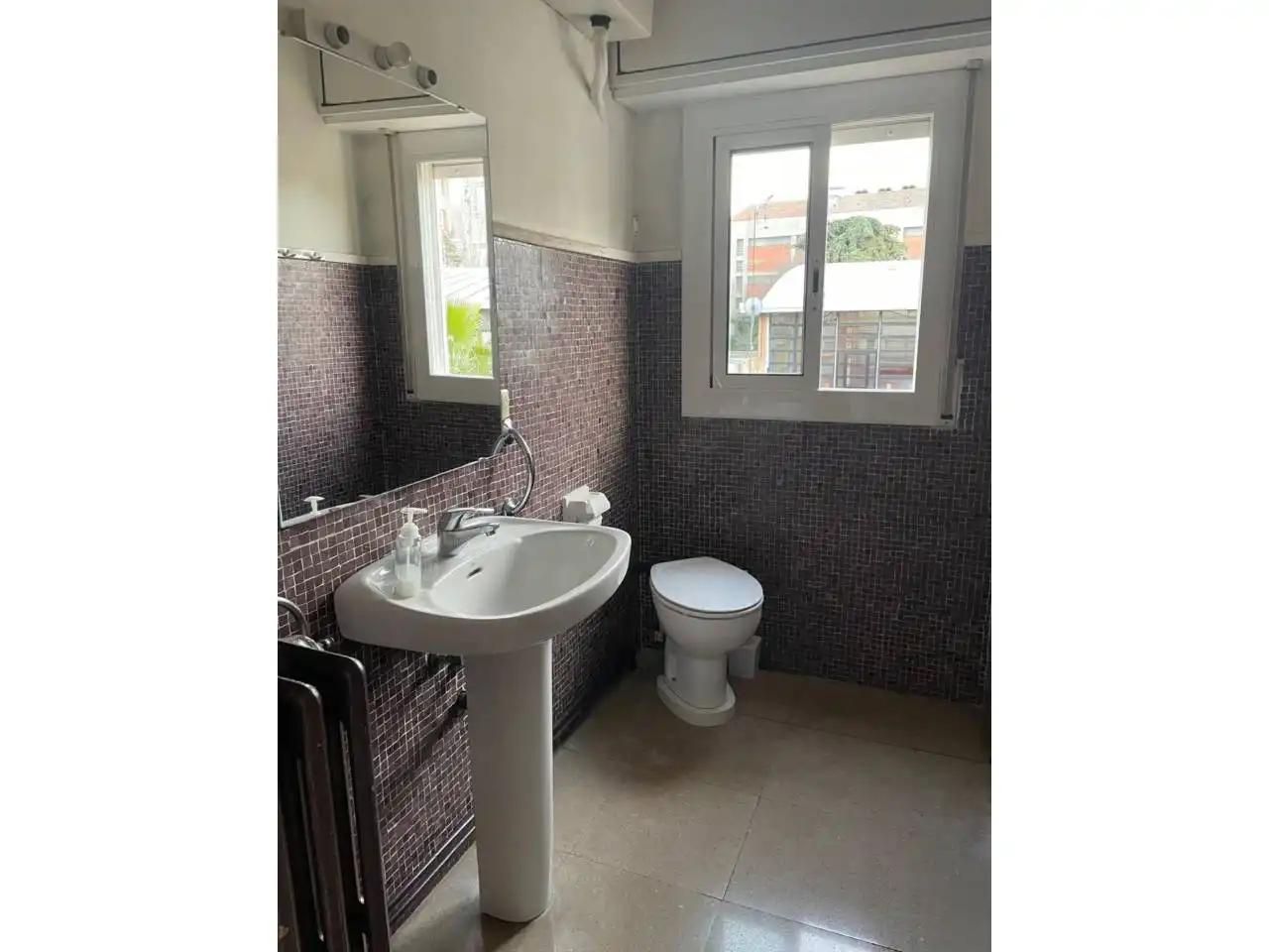 Bathroom of Houses for sale in Sabadell  with Air Conditioner, Heating and Private garden