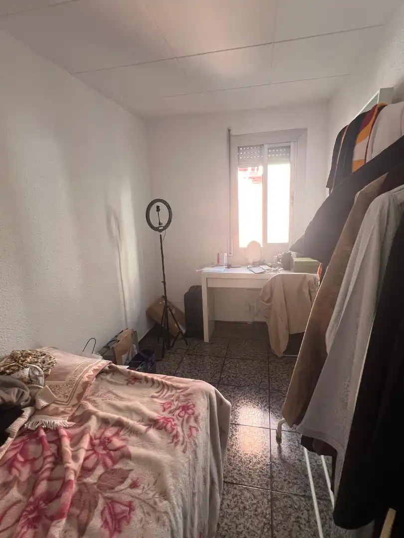 Habitación de Piso en venta en Mataró con Amueblado, Horno y Balcón