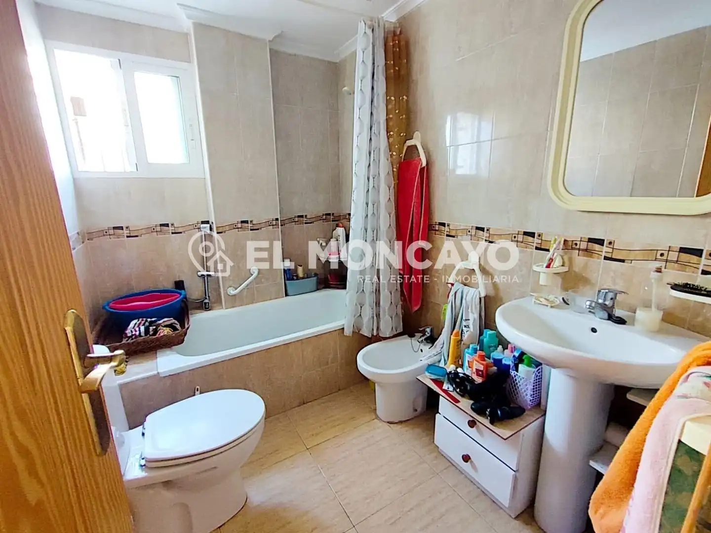 Baño de Apartamento en venta en Formentera del Segura con Aire acondicionado, Calefacción y Jardín privado