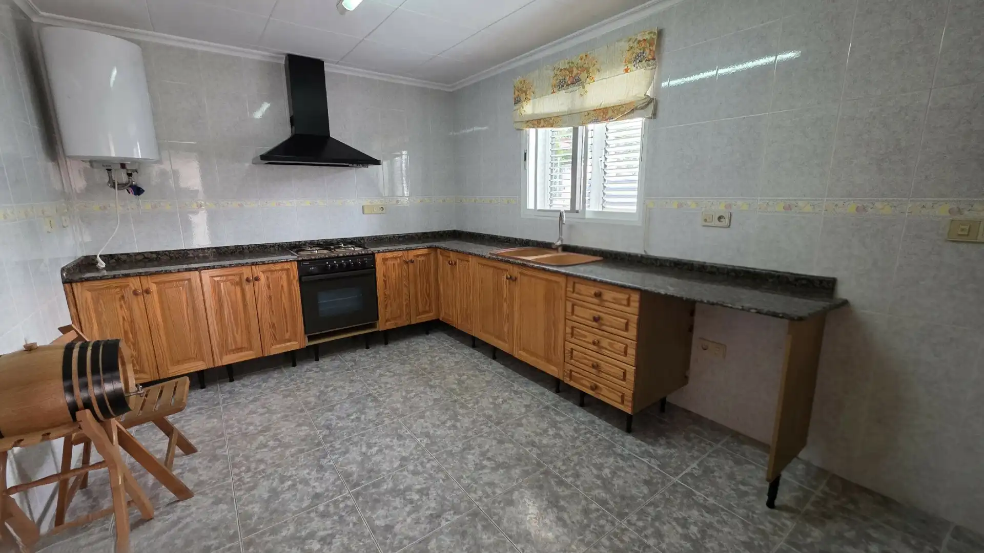 Cocina de Casa o chalet en venta en Chiva con Aire acondicionado, Jardín privado y Terraza