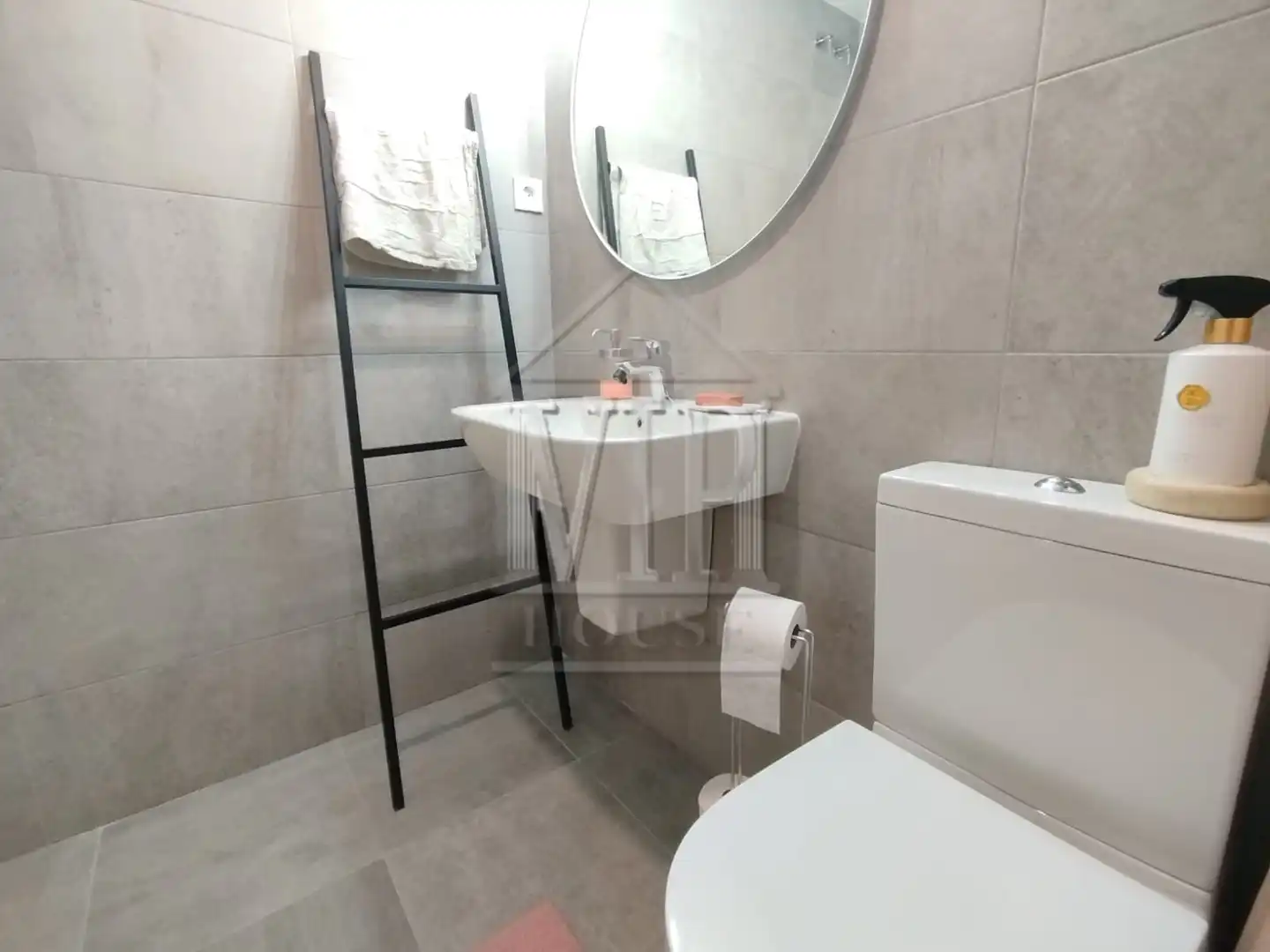 Baño de Piso en venta en Badalona con Aire acondicionado, Calefacción y Parquet