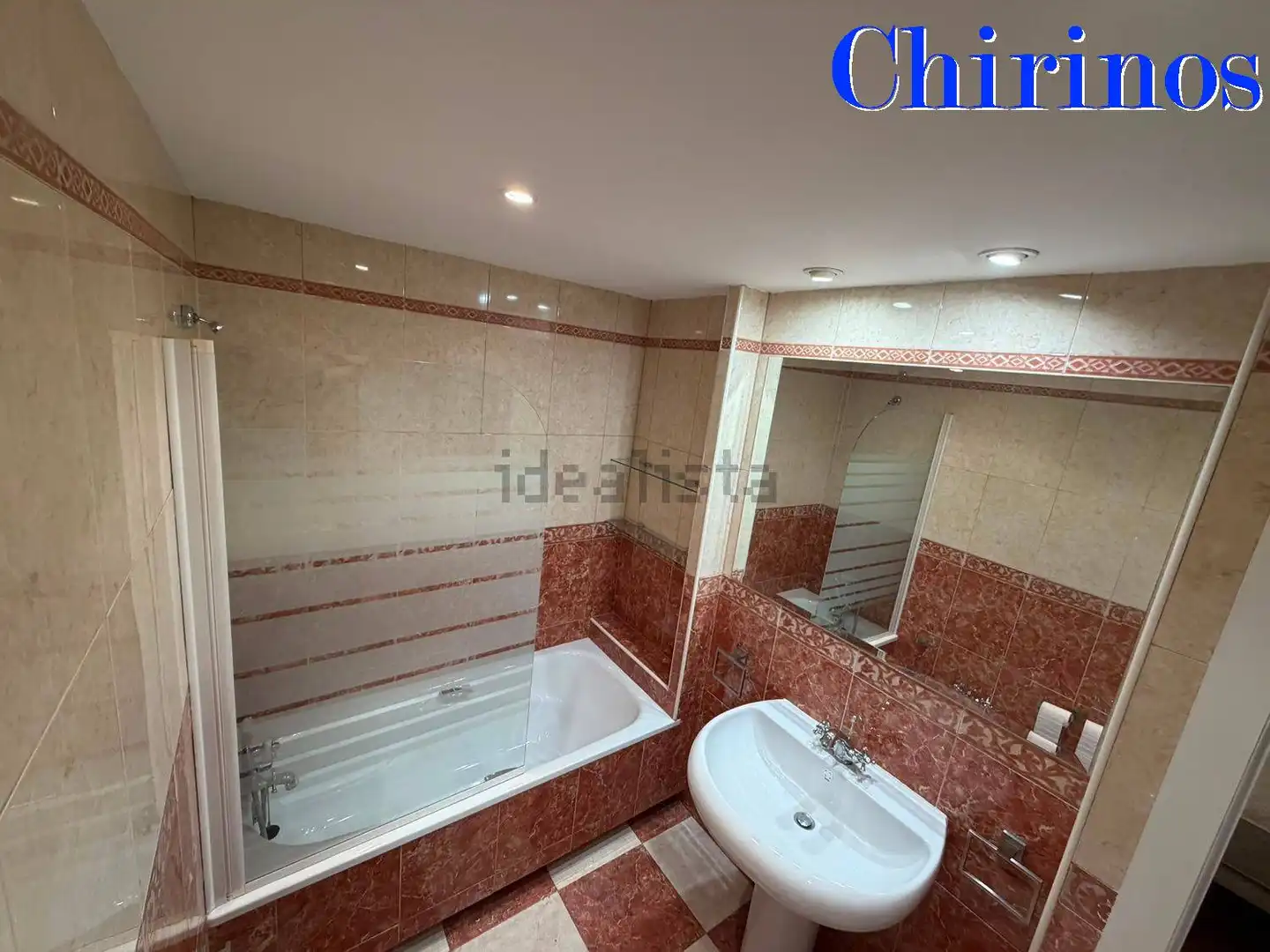Bathroom of Flat for rent in Córdoba  with Air Conditioner, Furnished and Washing machine