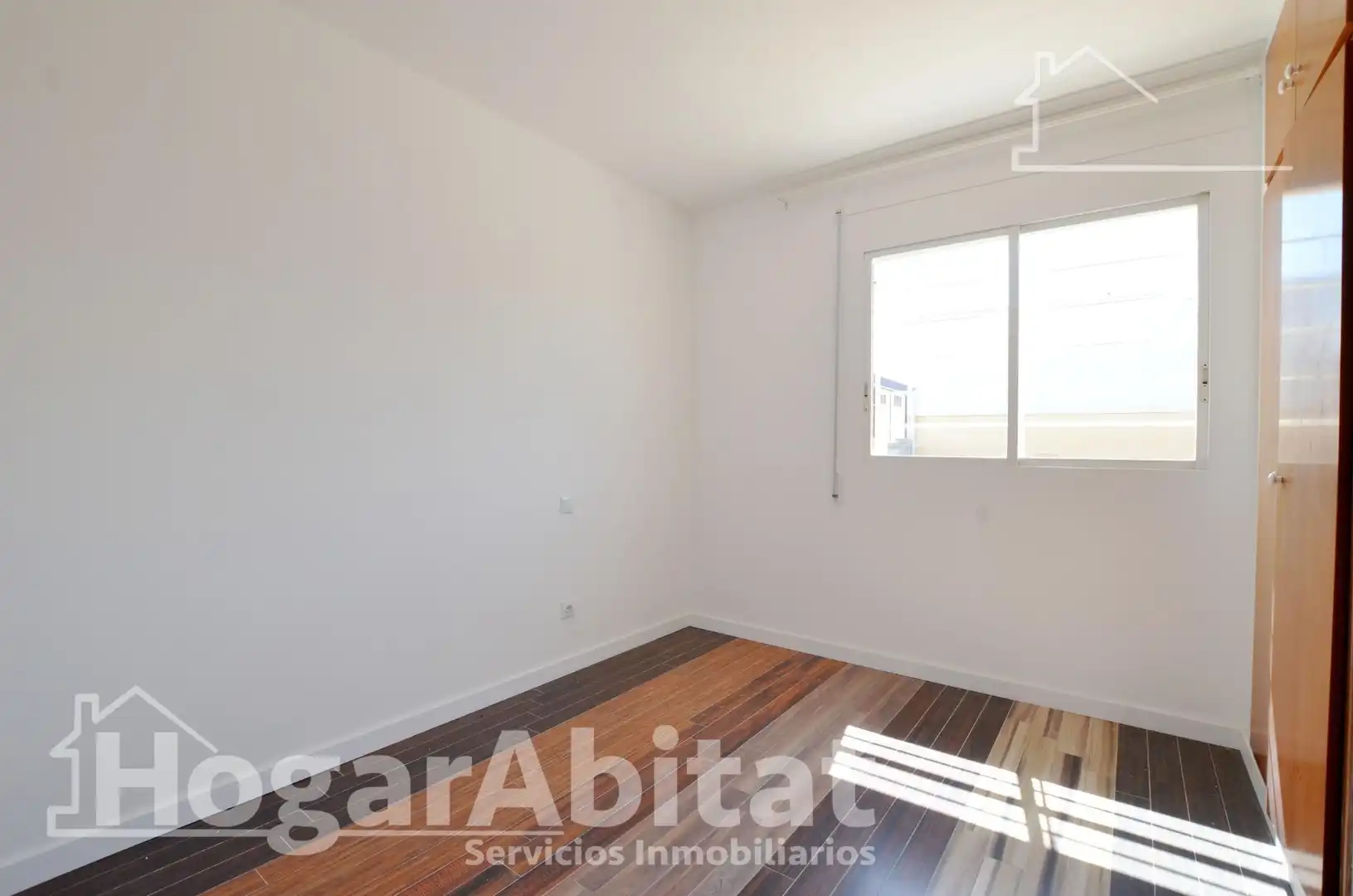 Bedroom of Flat for sale in Gandia  with Parquet flooring and Balcony