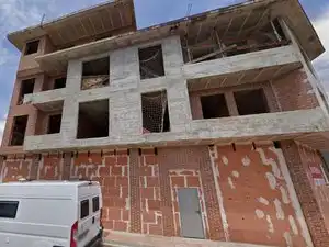 Vista exterior de Edificio en venta en Navarrete