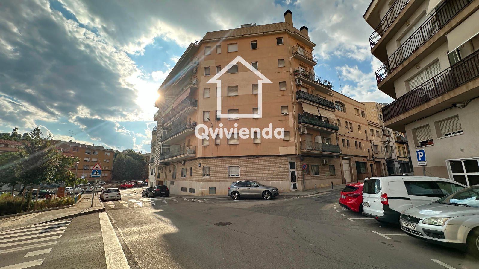 Exterior view of Flat for sale in Terrassa  with Air Conditioner, Heating and Oven