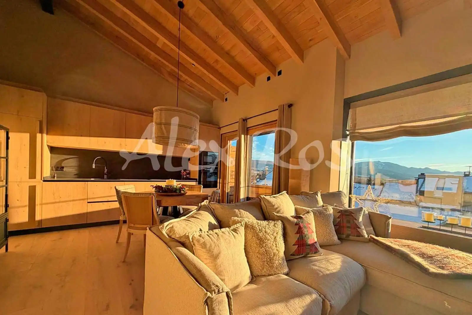 Sala de estar de Casa o chalet en venta en Llívia con Calefacción, Jardín privado y Parquet