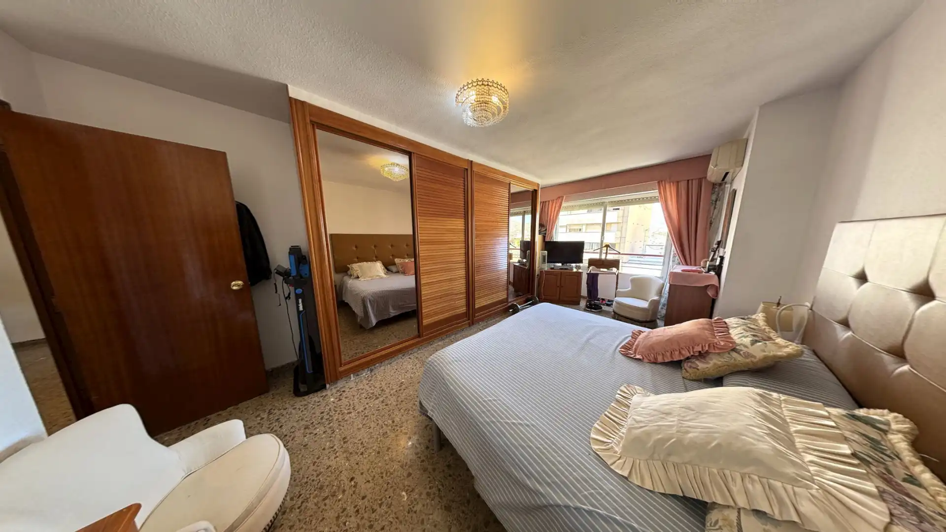 Flat with terrace for sale in Avinguda Joan Carles I, imagen 3