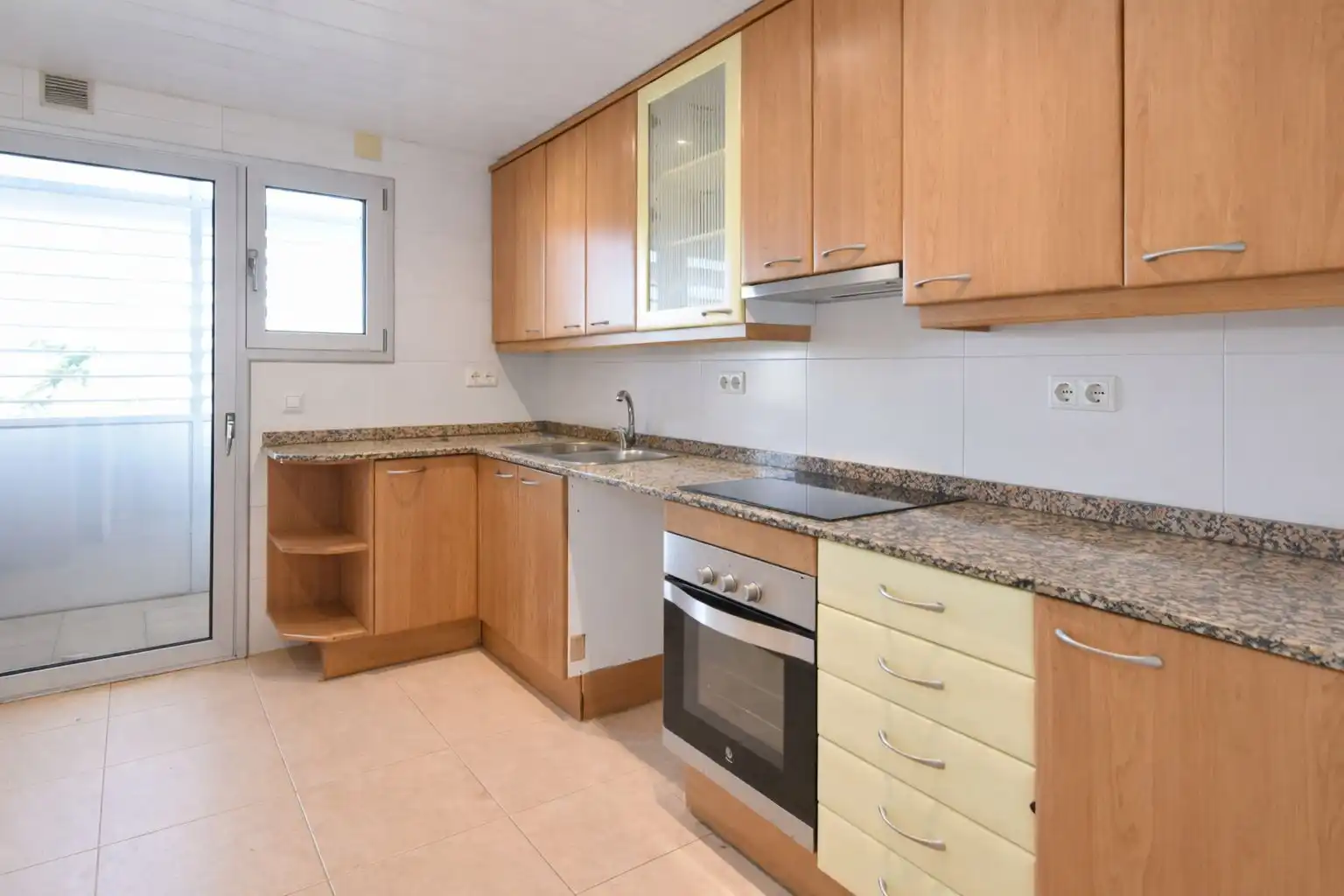 Cocina de Ático en venta en Gavà con Aire acondicionado, Terraza y Trastero