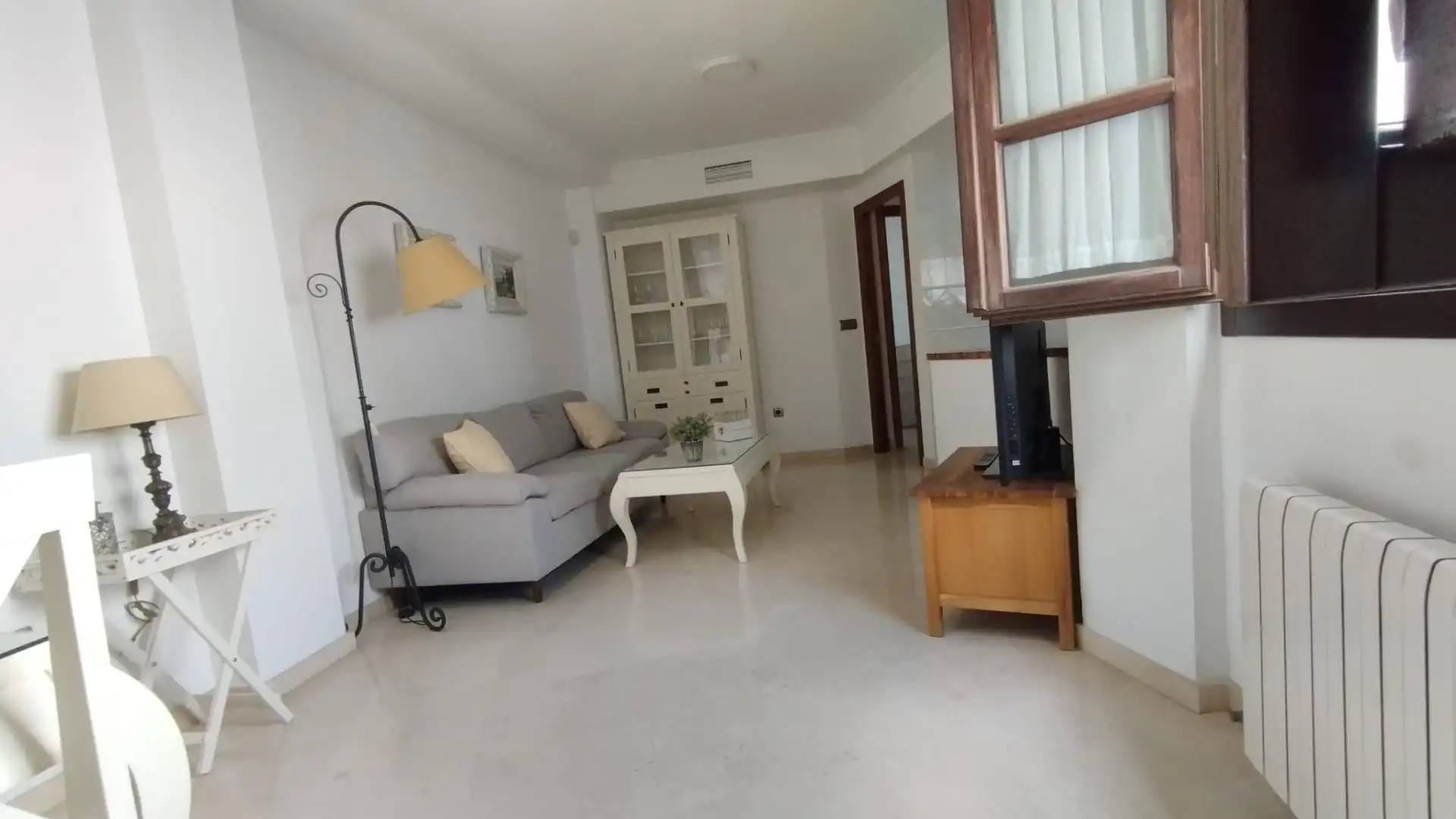 Sala d'estar de Pis de lloguer en Córdoba amb Aire condicionat, Calefacció i Moblat