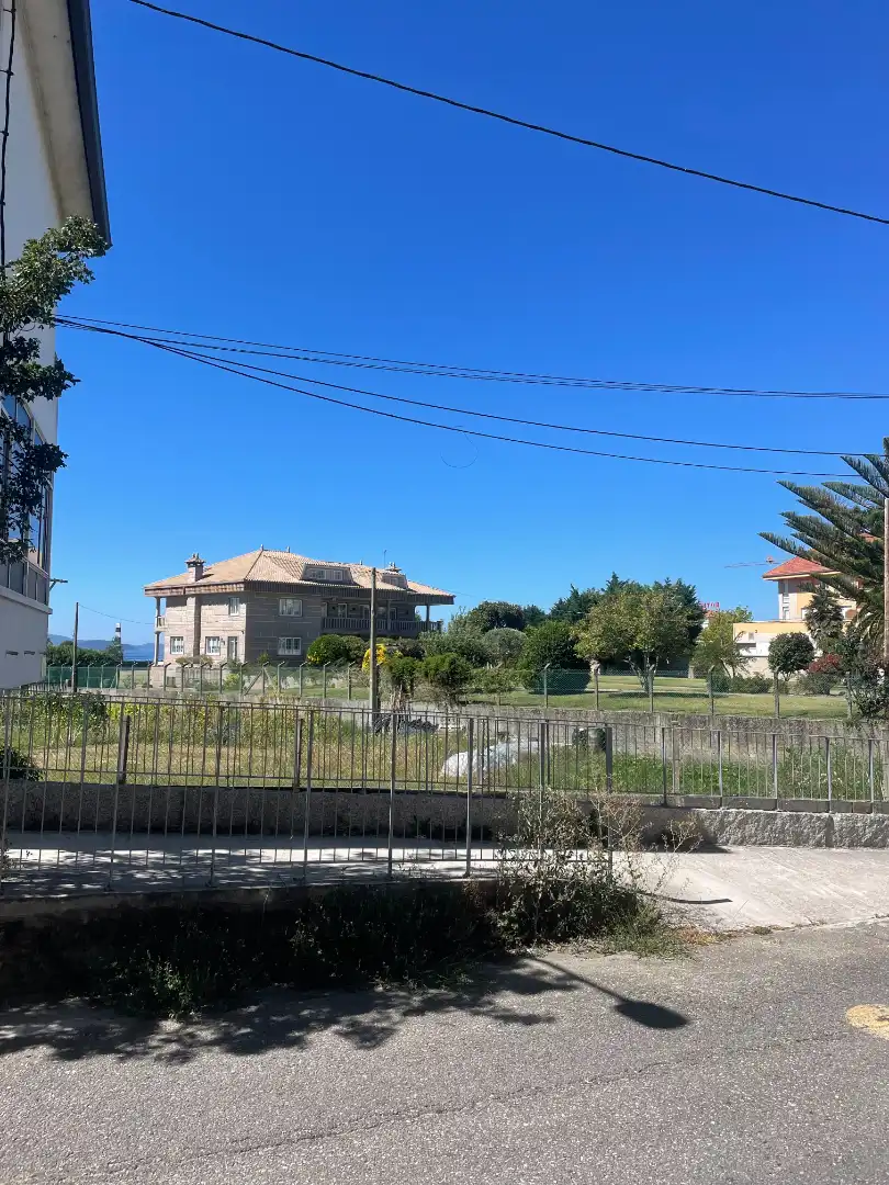 Vista exterior de Pis en venda en Cangas  amb Calefacció, Traster i Moblat