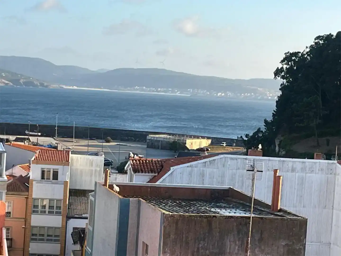 Vista exterior de Piso en venta en Ponteceso con Amueblado y Balcón
