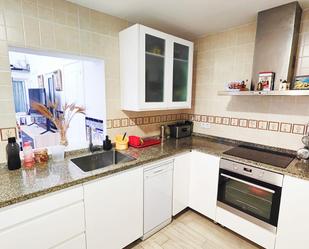 Kitchen of House or chalet for sale in  Sevilla Capital  with Air Conditioner and Terrace