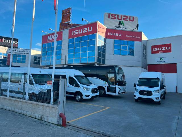 Local comercial en Alquiler en Avenida de Cordoba, 13 en Altos del Olivar - El Caracol