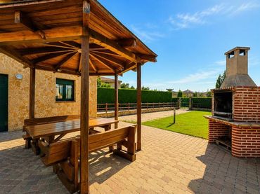 Casa con piscina in vendita a Calle Peñalara