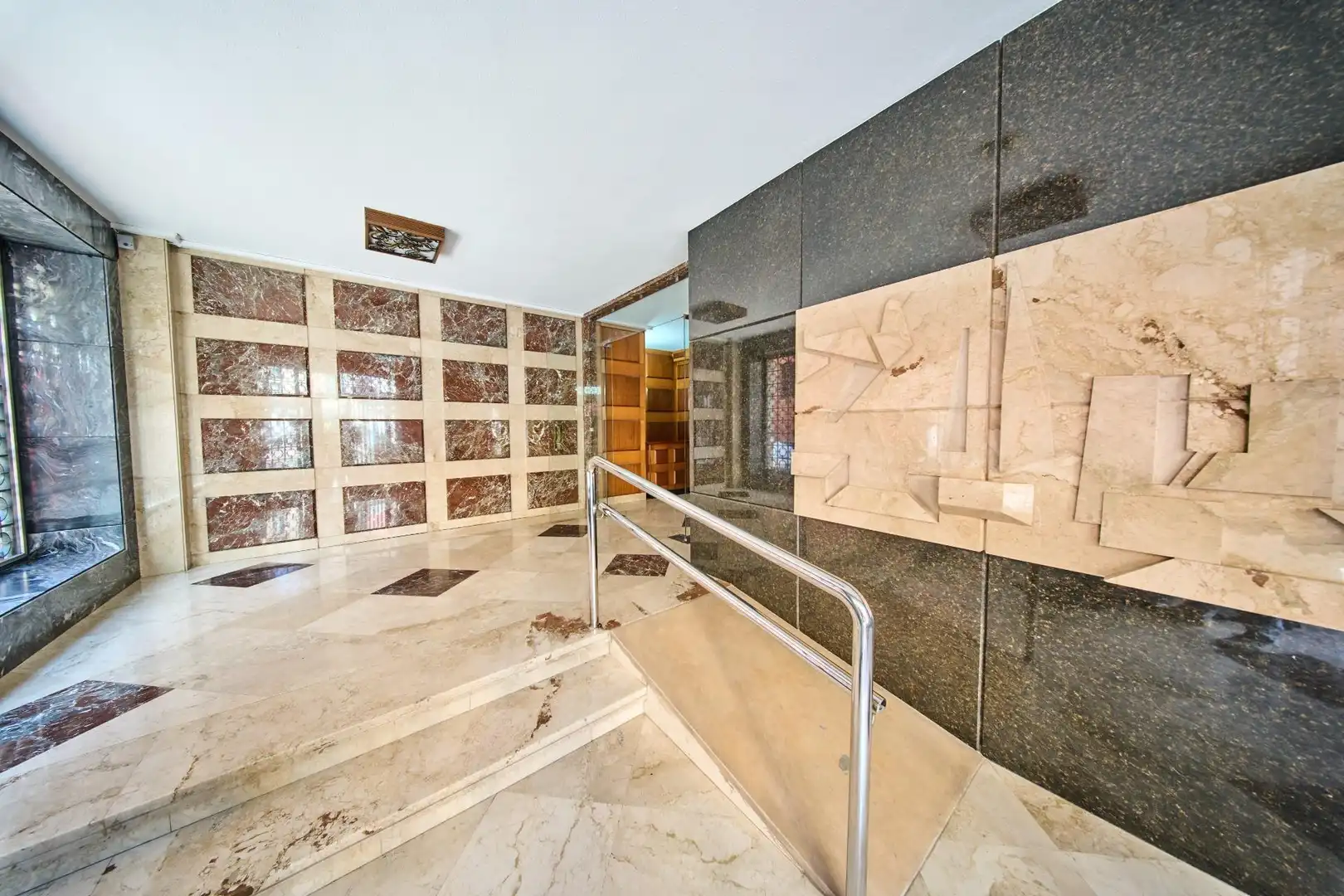 Piso con ascensor en venta en Plaza ISABEL CATOLICA 4, imagen 3