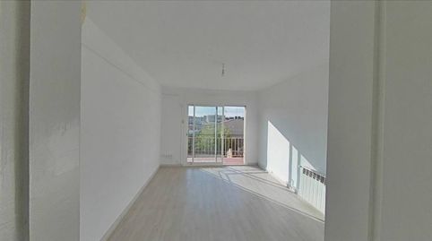 Photo 3 of Flat for sale in Calle Fiveller, Gràcia, Sabadell