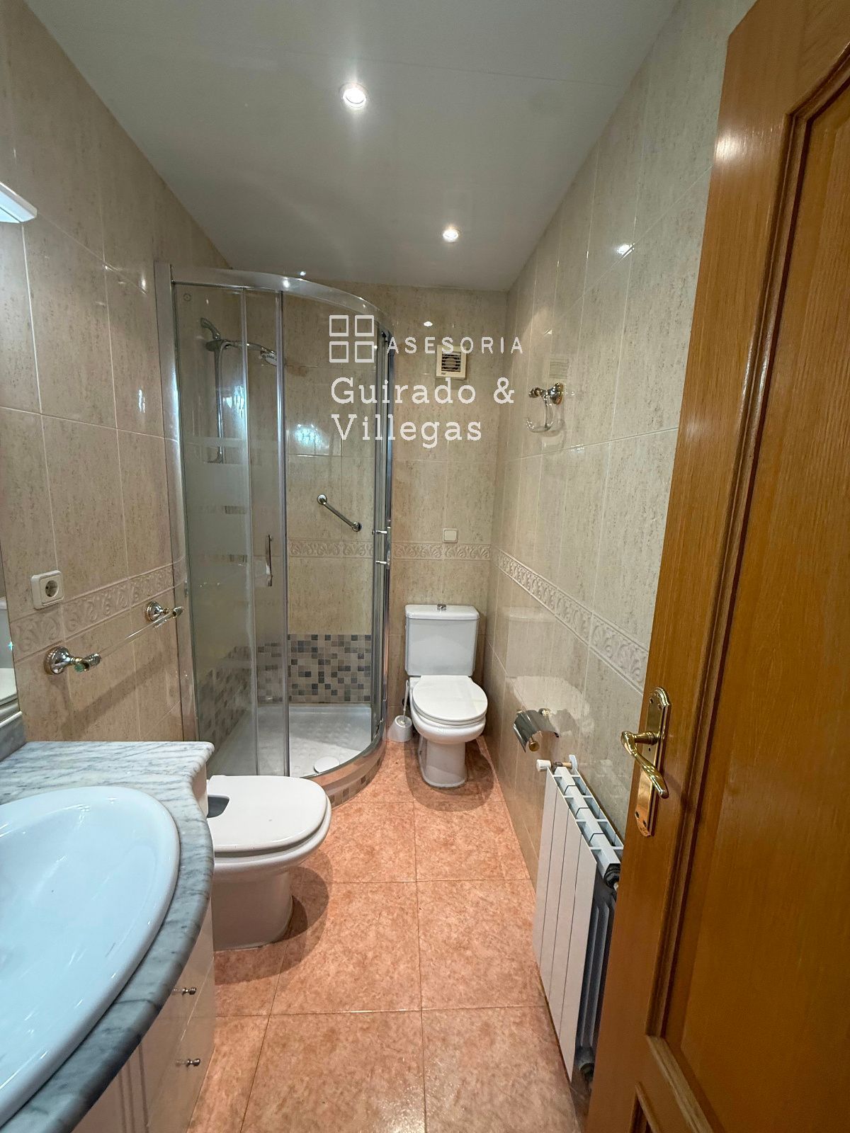 Bany de Pis en venda en  Barcelona Capital amb Aire condicionat, Calefacció i Traster