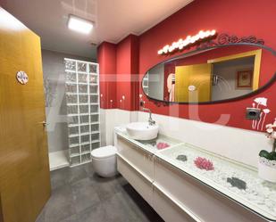 Bathroom of Flat for sale in Sabadell  with Heating and Balcony