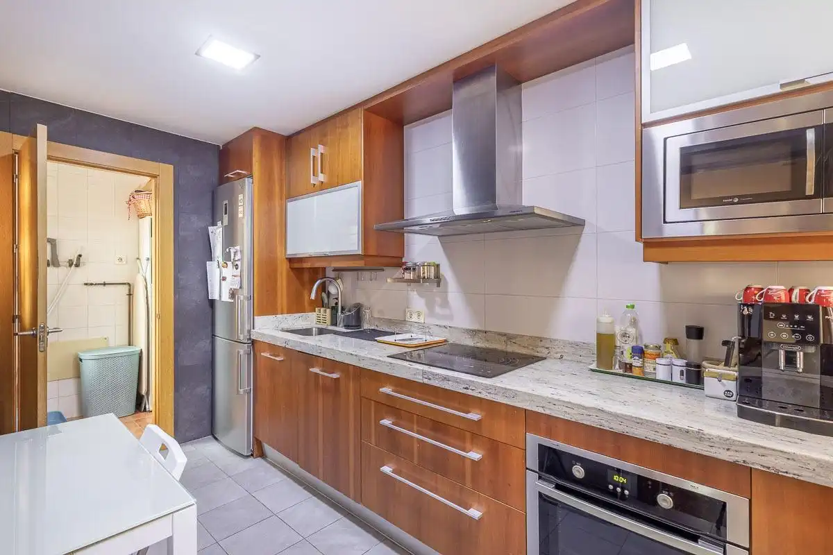 Detached homes for sale in Poniente