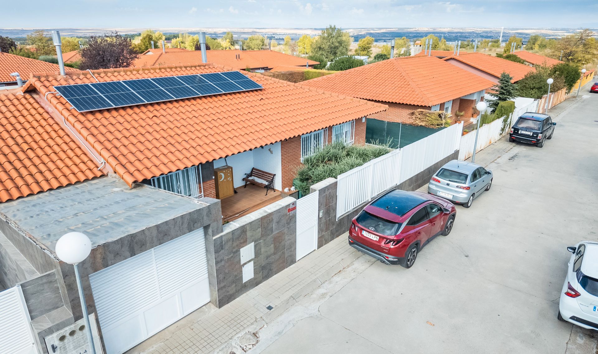 Exterior view of House or chalet for sale in Chiloeches  with Air Conditioner, Swimming Pool and Alarm