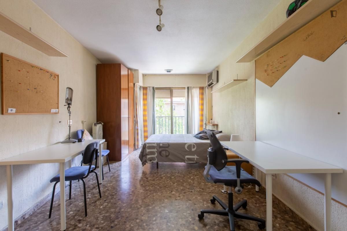 Apartment to share in La Fama